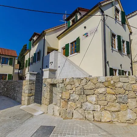 Vandrerhjem Dvor Split