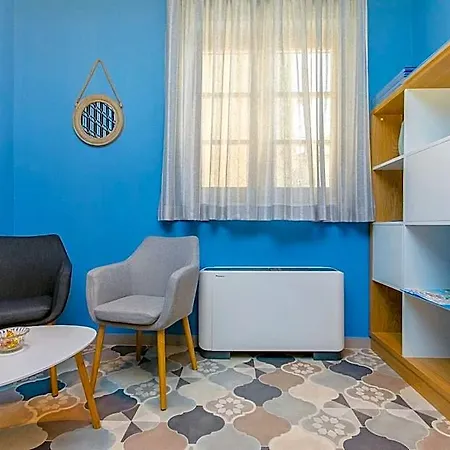 Hostel Dvor *