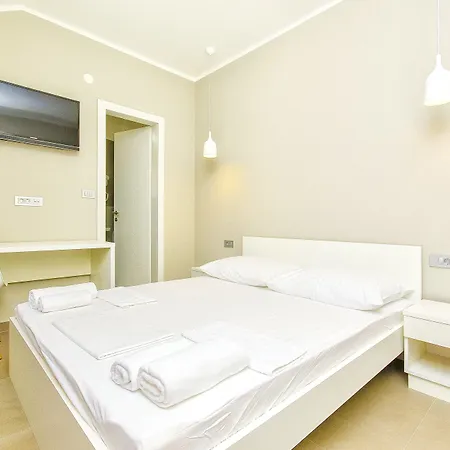 Dvor Hostel Split