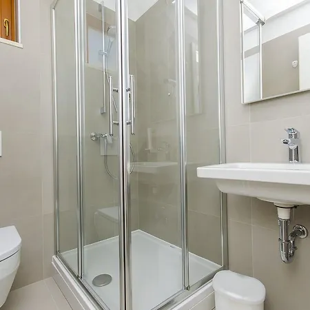 אכסניה Dvor ספליט