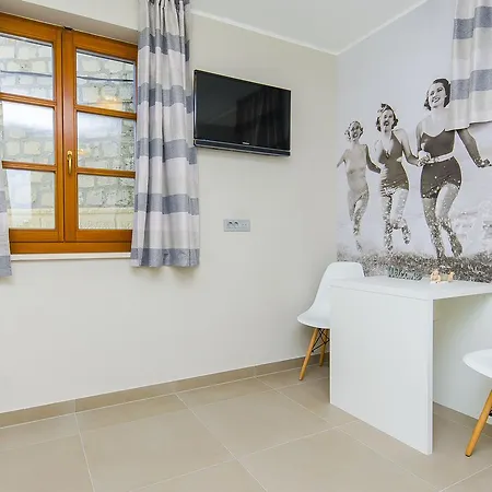Hostel Dvor Σπλιτ