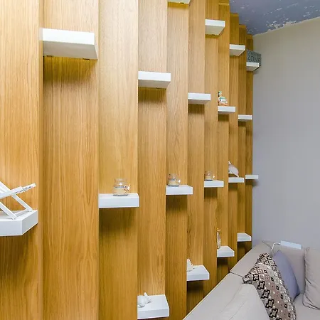 Dvor Hostel
