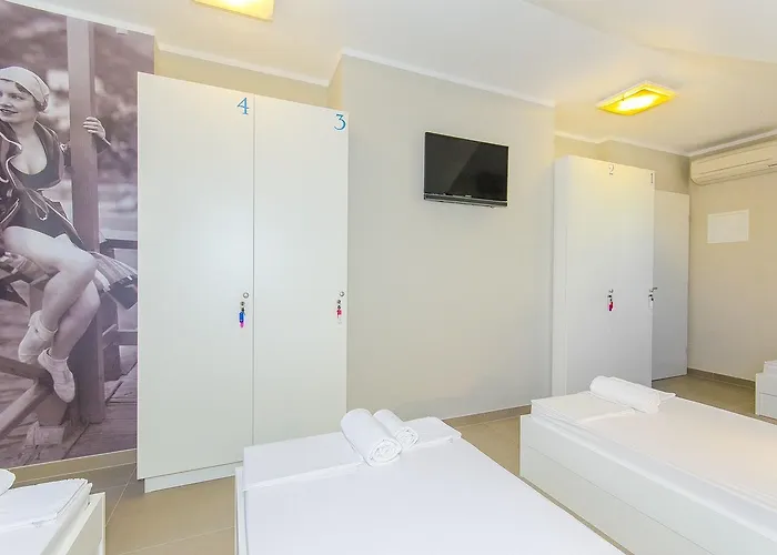 Hostel Dvor Σπλιτ