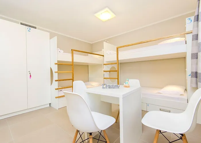 Hostel Dvor Σπλιτ