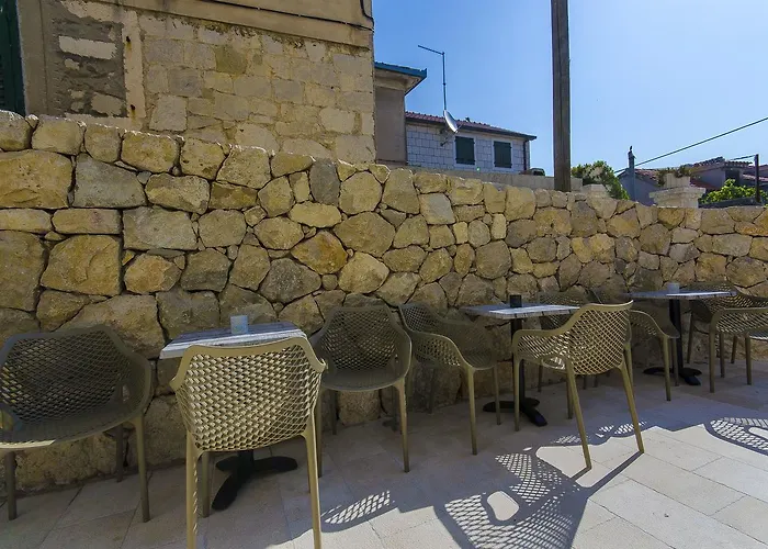 Dvor Hostel Σπλιτ