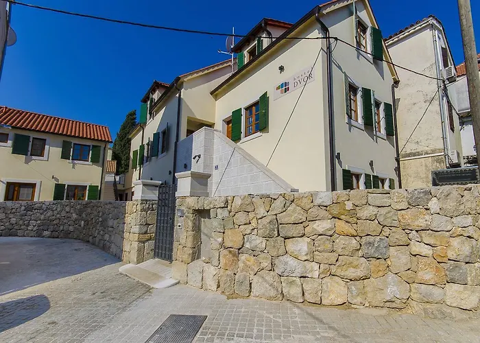 Hostel Dvor Σπλιτ